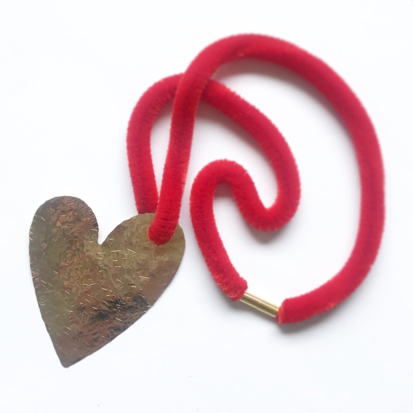 FLOATING HEART Necklace